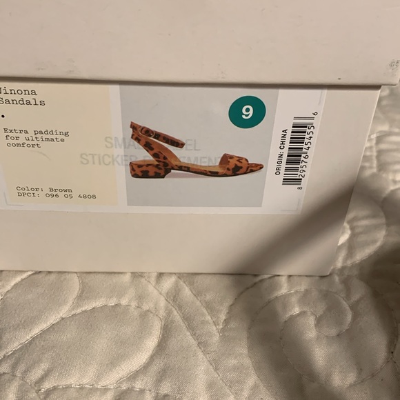 Block heel sandals NWT - Picture 10 of 11